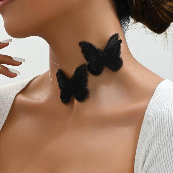 Delicate White Lace Adjustable Butterfly Choker - Unique Jewelry for Women - Picture 3 of 7